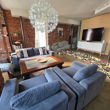 Cozy & In Apartment *